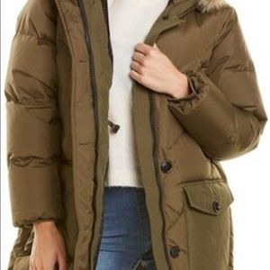 WOOLRICH LOGO DOWN PARKA. NWT